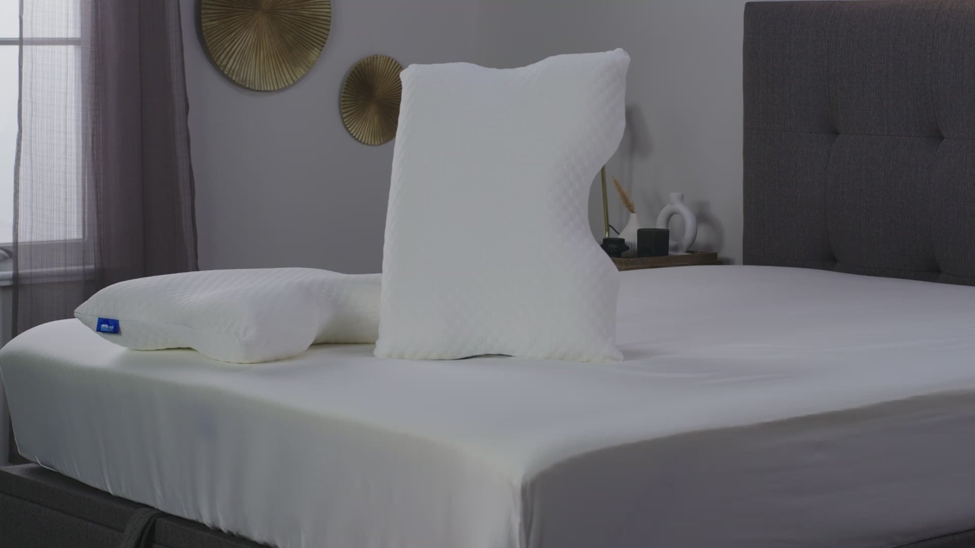 An informational video showing you the benefits of the Seriously Comfortable Ergo Comfort pillow including its next generation memory foam and its ergonomic shape for maximum pain relief