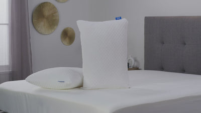 An informational video showing you the benefits of the Seriously Comfortable Cloud Comfort pillow including its unique ability to mould to any sleeping position 